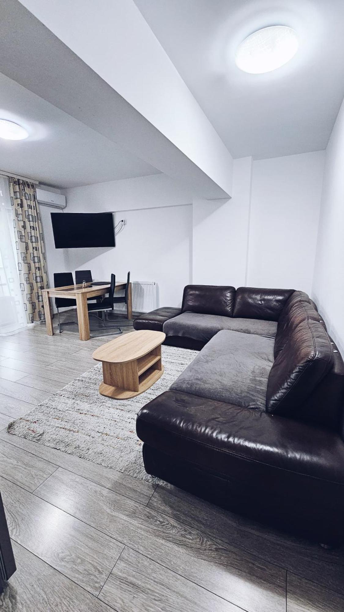 Apartament Dem Radulescu 3 Camere! Râmnicu Vâlcea エクステリア 写真