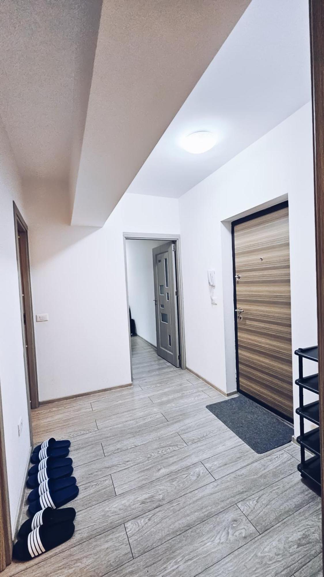 Apartament Dem Radulescu 3 Camere! Râmnicu Vâlcea エクステリア 写真