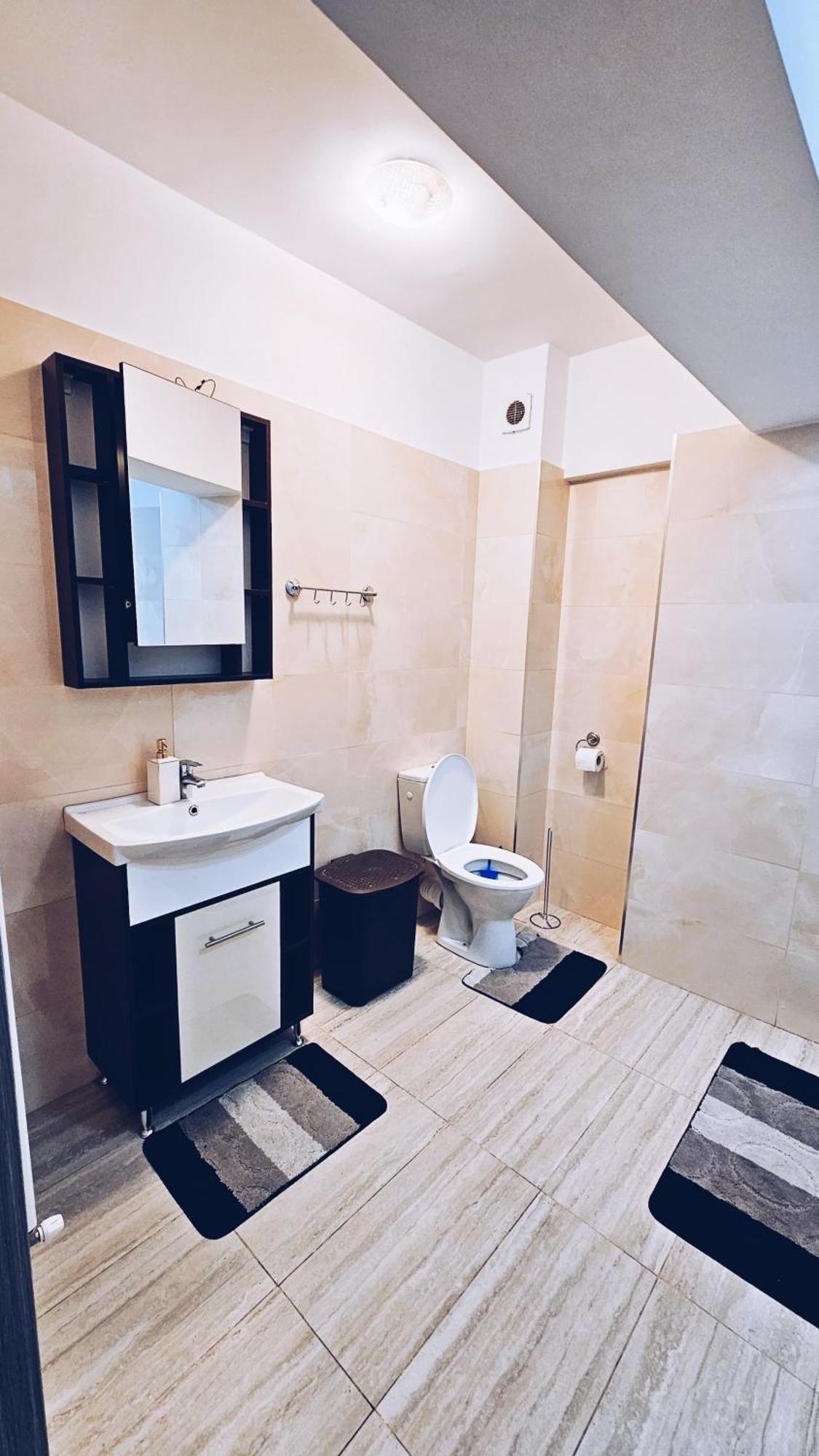 Apartament Dem Radulescu 3 Camere! Râmnicu Vâlcea エクステリア 写真