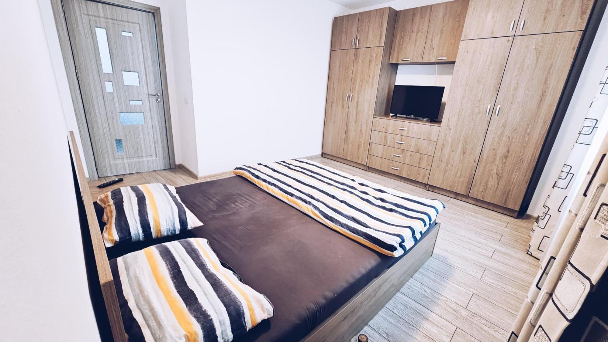Apartament Dem Radulescu 3 Camere! Râmnicu Vâlcea エクステリア 写真